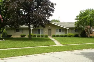 4541 Parklawn Dr, Kettering, OH 45440 - Photo 1