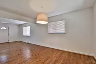 2868 Pineridge Ave, Cincinnati, OH 45208 - Photo 10