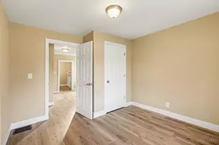 321 Southern Ave, Reading, OH 45215 - Photo 10