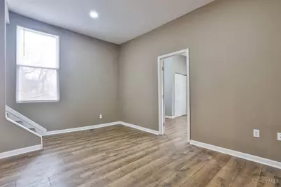 654 3rd Street, Cincinnati, OH 45215 - Photo 10