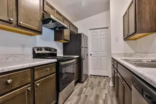 220 Carrington Pl, Loveland, OH 45140 - Photo 12