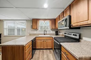 856 Meadow Ridge Dr, Union Township, OH 45245 - Photo 12