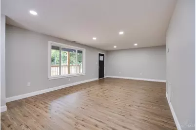 3136 W Pekin Road, Franklin Township, OH 45066 - Photo 12