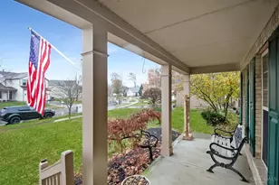 6074 Weber Oaks Dr, Miami Township, OH 45140 - Photo 2