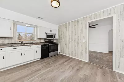 478 Roney Lane, Union Township, OH 45244 - Photo 10