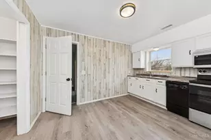 478 Roney Ln, Union Township, OH 45244 - Photo 8