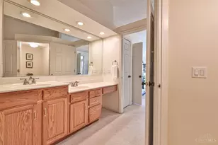 7812 Gapstow Bridge, Springfield Township, OH 45231 - Photo 10