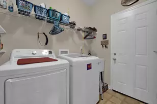 1704 Harmon Dr, Wyoming, OH 45215 - Photo 28