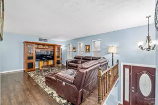 905 Shayler Rd, Union Township, OH 45245 - Photo 2