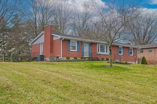 7835 Westwind Ln, Cincinnati, OH 45242 - Photo 2