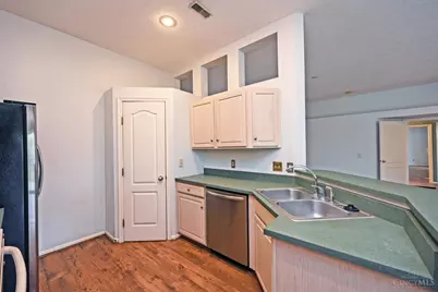7790 Fancycab Court #302, Cincinnati, OH 45231 - Photo 16
