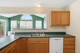 75 Teil Tree Ct, Monroe, OH 45050 - Photo 6