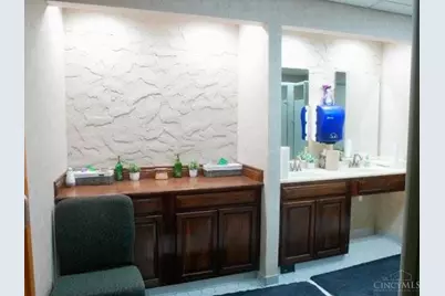 5629 Bridgetown, Green Township, OH 45248 - Photo 4