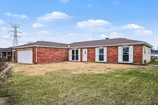 501 W Arlington Dr, Trenton, OH 45067 - Photo 2