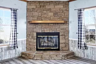 9012 Tri County Hwy, Eagle Township, OH 45171 - Photo 12