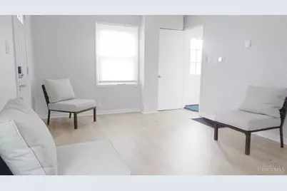 1527 Dana Avenue, Cincinnati, OH 45207 - Photo 4