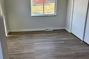 1453 Verdale Dr, Anderson Township, OH 45230 - Photo 8