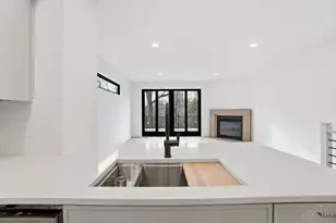 967 Windsor St, Cincinnati, OH 45206 - Photo 16