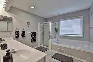 9829 Orchard Club Dr, Montgomery, OH 45242 - Photo 30