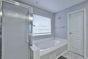 9829 Orchard Club Dr, Montgomery, OH 45242 - Photo 32