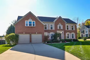 9829 Orchard Club Dr, Montgomery, OH 45242 - Photo 2