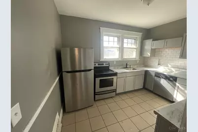 672 North Fred Shuttleworth Cir, Cincinnati, OH 45229 - Photo 6