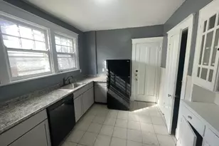 672 North Fred Shuttleworth Circle, Cincinnati, OH 45229 - Photo 4