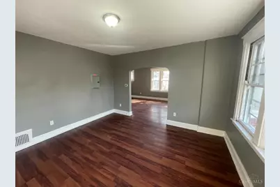 672 North Fred Shuttleworth Cir, Cincinnati, OH 45229 - Photo 16