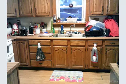 115 N Wolf Creek Street, Brookville, OH 45309 - Photo 6