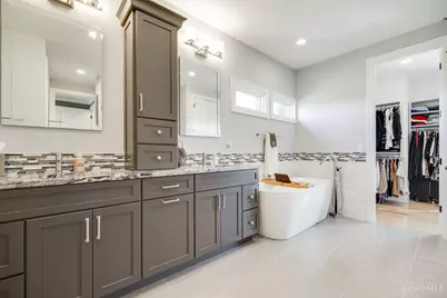 2442 Berkeley Court, Clear Creek Township, OH 45036 - Photo 36