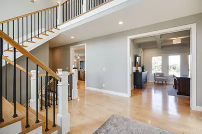 2442 Berkeley Court, Clear Creek Township, OH 45036 - Photo 10