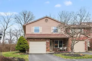 425 McIntosh Dr, Union Township, OH 45255 - Photo 2