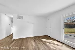 1285 Landis Ln, Cincinnati, OH 45231 - Photo 8