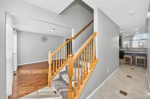 2813 Orchardpark Dr, Green Township, OH 45239 - Photo 4