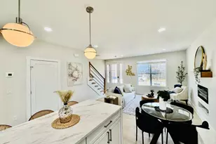 2735 Silverleaf Ave, Cincinnati, OH 45212 - Photo 10