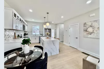 2735 Silverleaf Avenue, Cincinnati, OH 45212 - Photo 12