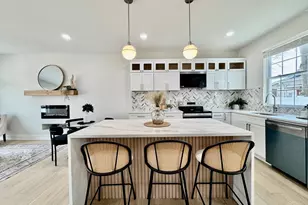 2735 Silverleaf Ave, Cincinnati, OH 45212 - Photo 4