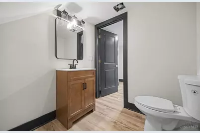 112 Valencia Street, Cincinnati, OH 45219 - Photo 22