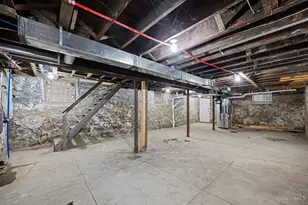 112 Valencia St, Cincinnati, OH 45219 - Photo 24