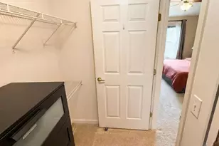 5473 Michelles Oak Ct, Green Township, OH 45248 - Photo 12