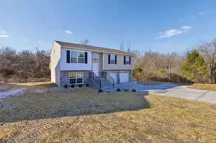 1123 Compton, Springfield Township, OH 45231 - Photo 2