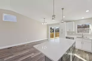 1123 Compton, Springfield Township, OH 45231 - Photo 10