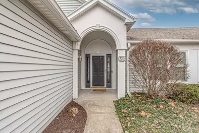 220 Elmwood Drive, Springboro, OH 45066 - Photo 2