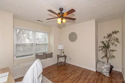 220 Elmwood Drive, Springboro, OH 45066 - Photo 18