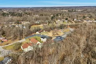 1805 Miles Rd, Springfield Township, OH 45231 - Photo 8