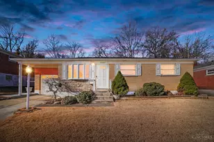 5727 Kroegermount Dr, Cincinnati, OH 45239 - Photo 2