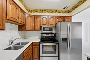 5727 Kroegermount Dr, Cincinnati, OH 45239 - Photo 12