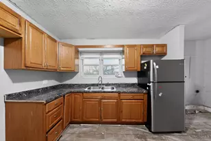 7946 Fairhope Ct, Springfield Township, OH 45224 - Photo 12