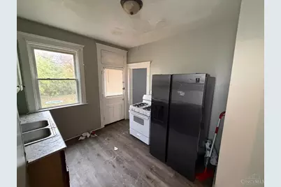 3514 Bevis Avenue, Cincinnati, OH 45207 - Photo 6