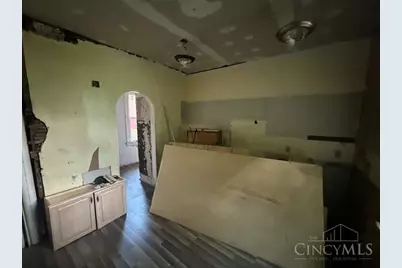 2307 Vine Street, Cincinnati, OH 45219 - Photo 8